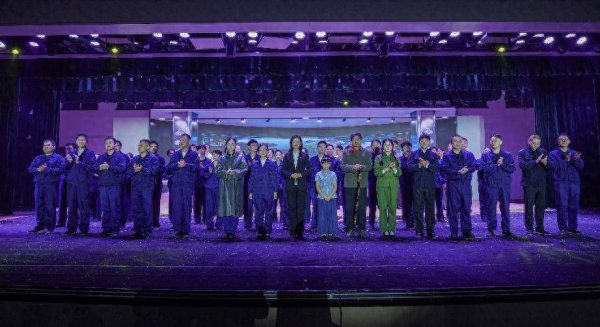 天成创亿 南昌分校举办《柘电之光》情景党课：重现柘电岁月 传承红色精神